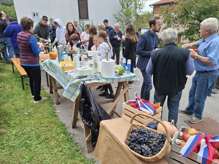 11_ Merejke so pripravile izvrstno pogostitev